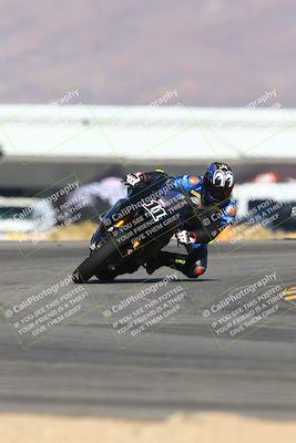 media/Jan-14-2024-SoCal Trackdays (Sun) [[2e55ec21a6]]/Turn 16 Set 2 (1125am)/